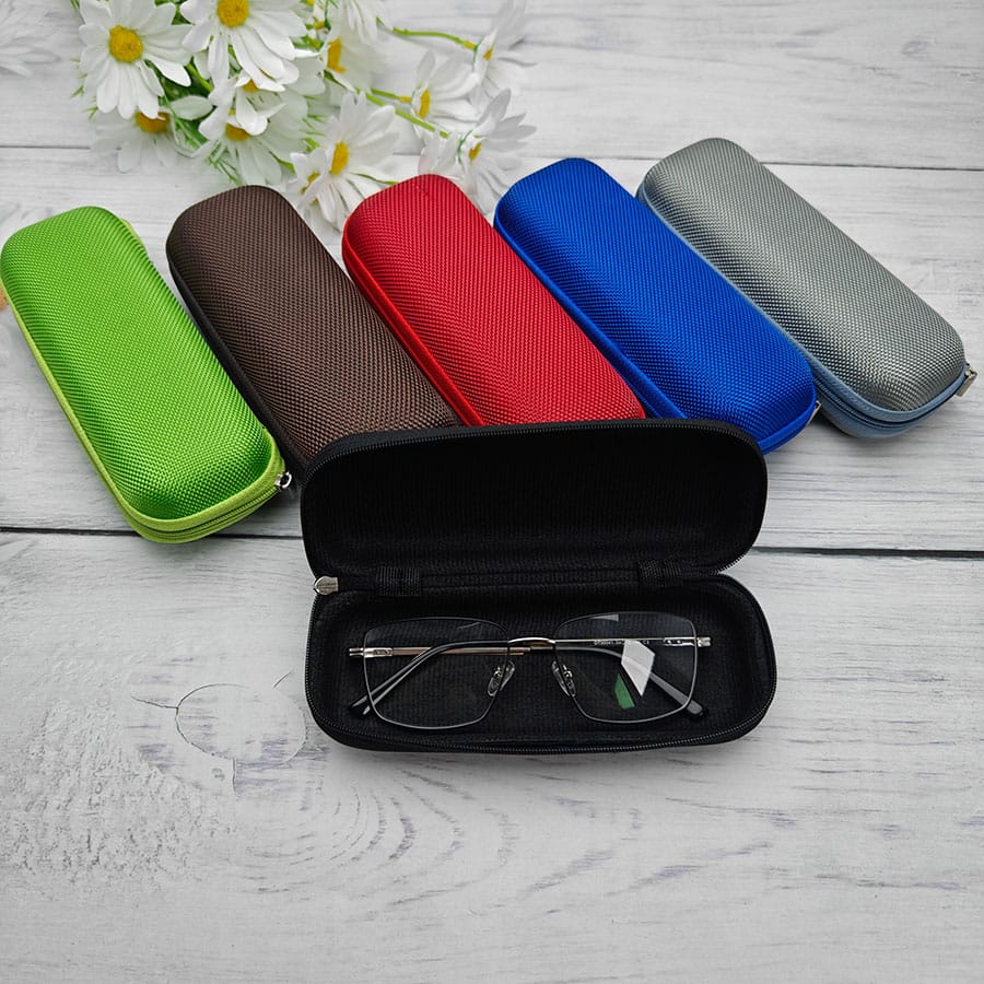Zipper glasses case