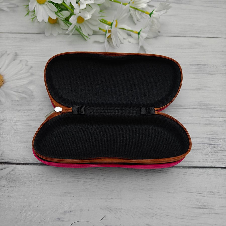 Zipper glasses case