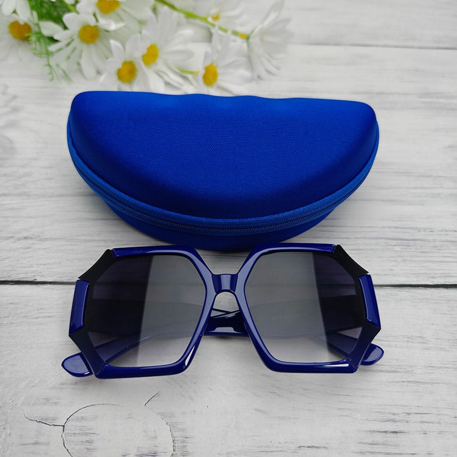 Zipper glasses case