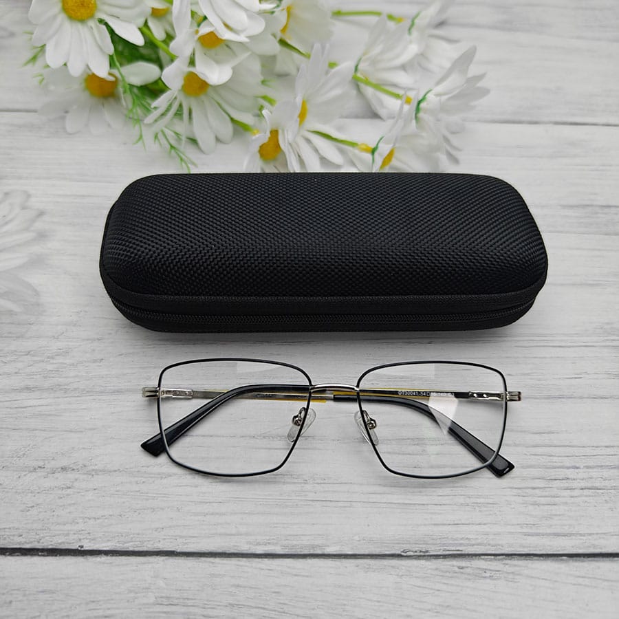 Zipper glasses case