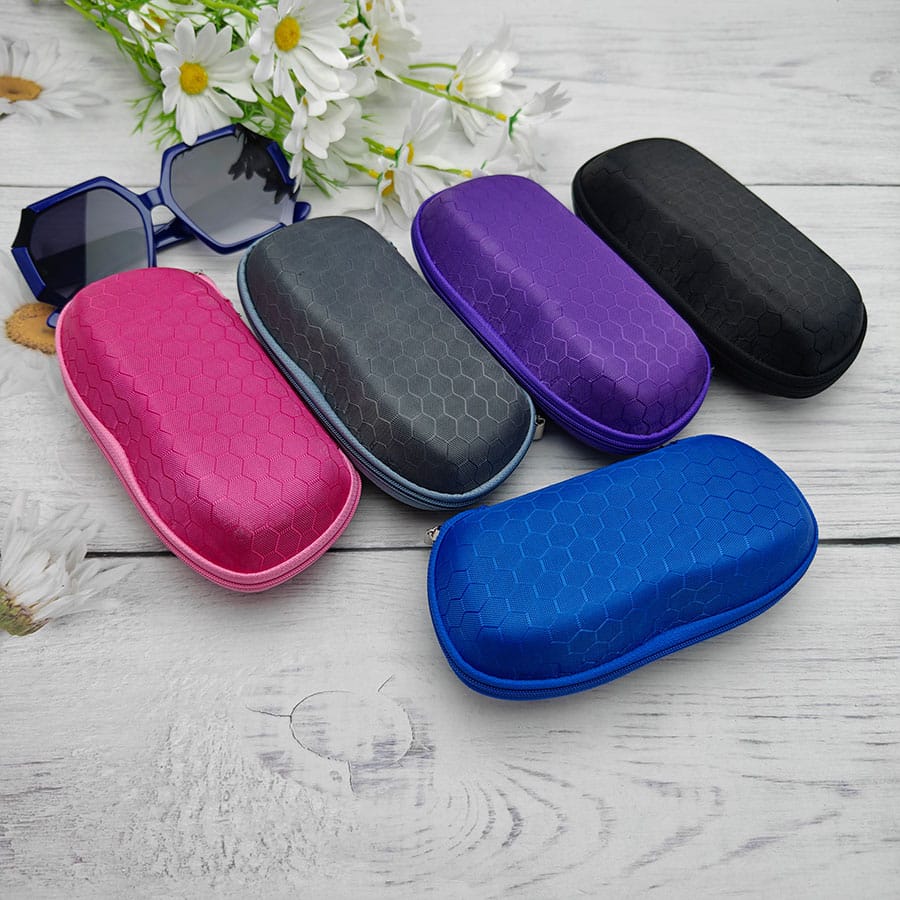 Zipper glasses case