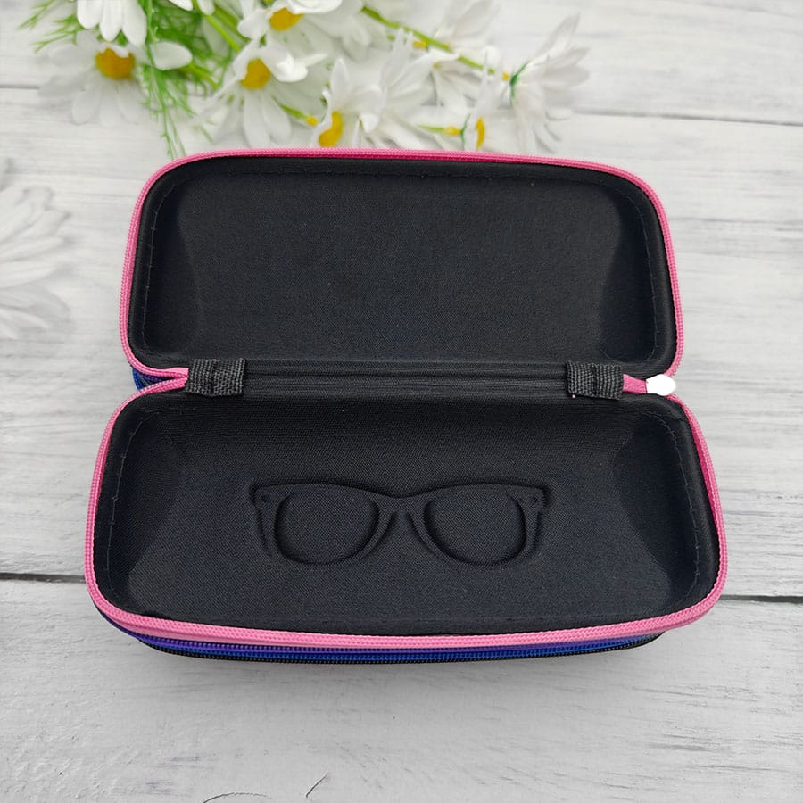 Zipper glasses case