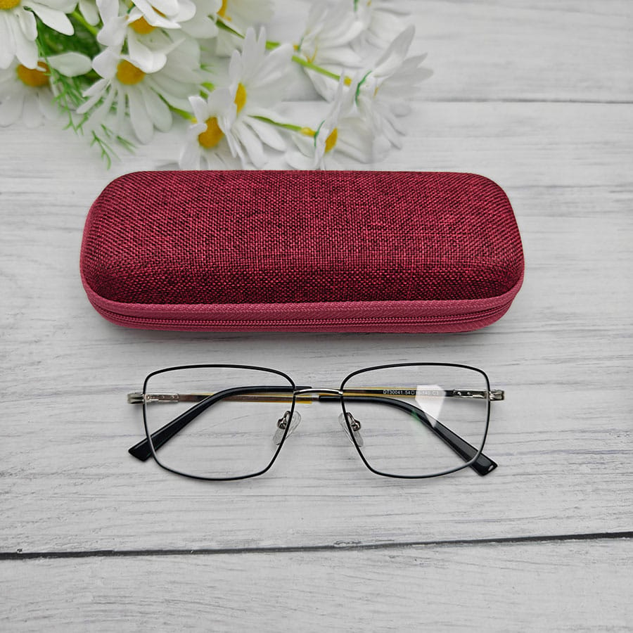 Zipper glasses case