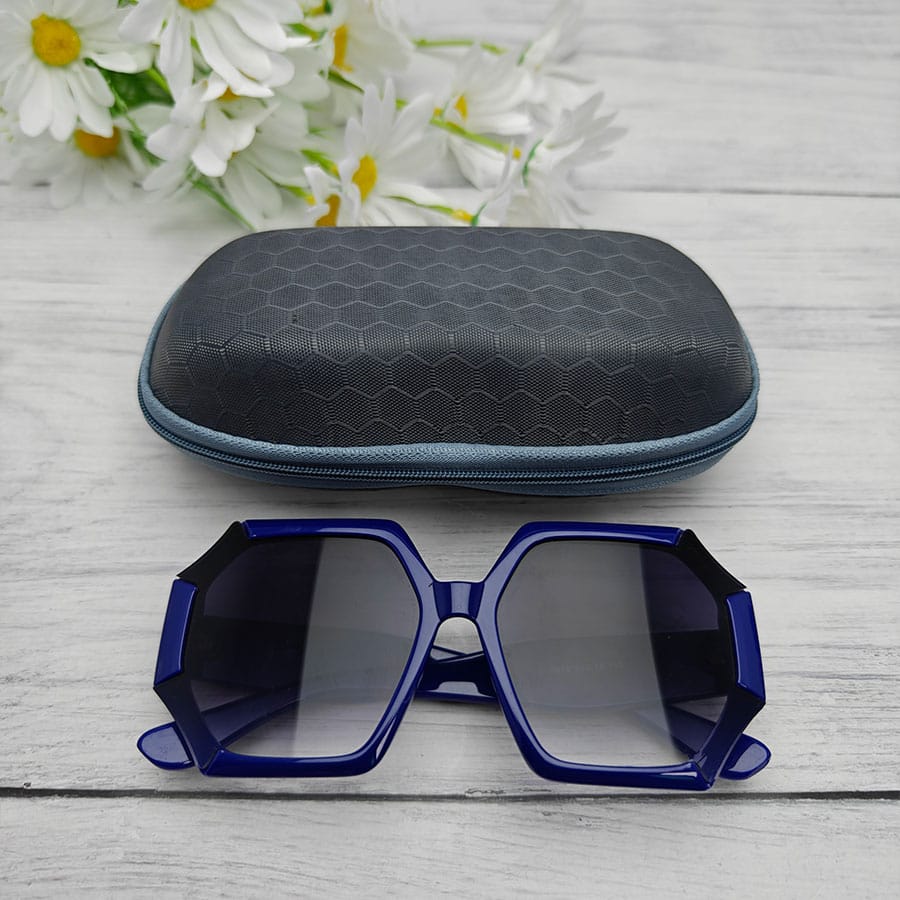 Zipper glasses case
