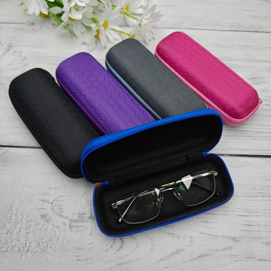 Zipper glasses case