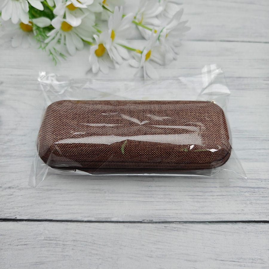 Zipper glasses case