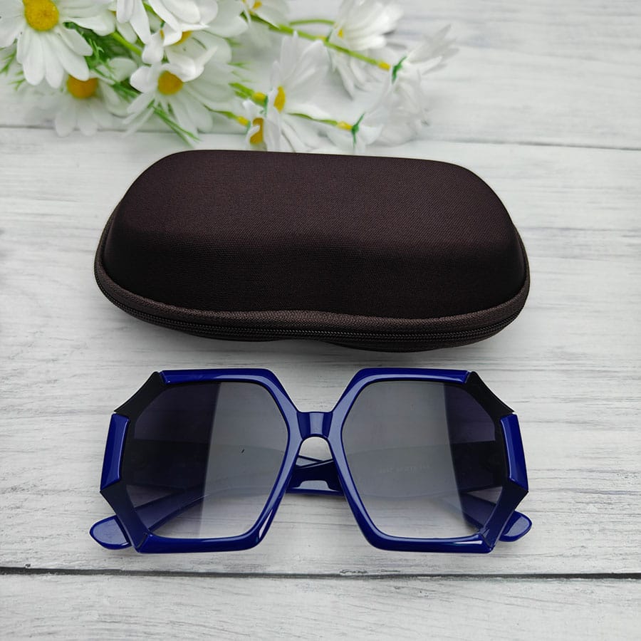 Zipper glasses case