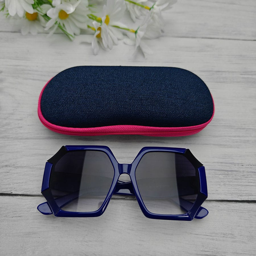 Zipper glasses case