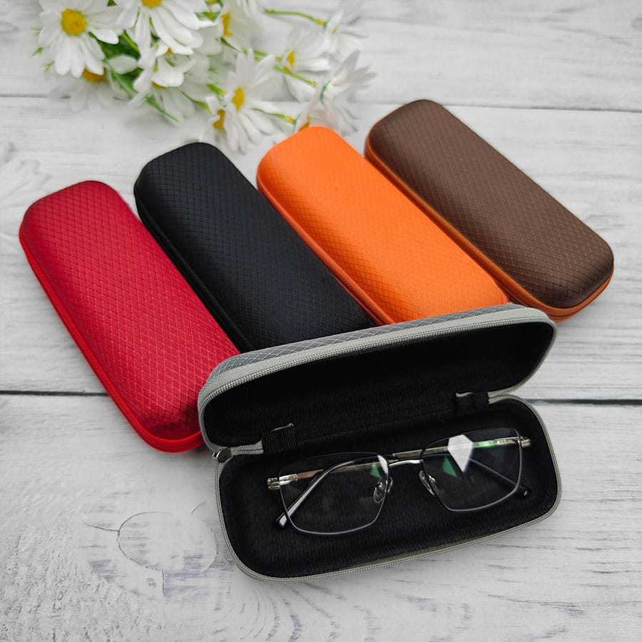 Zipper glasses case