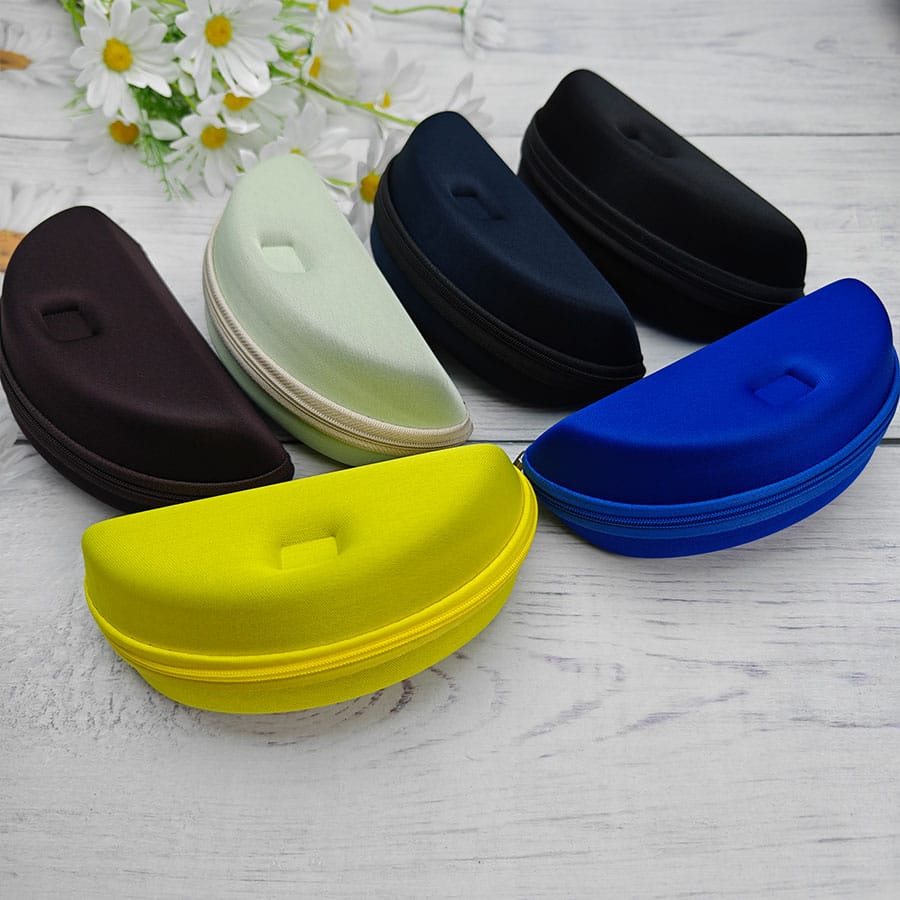 Zipper glasses case