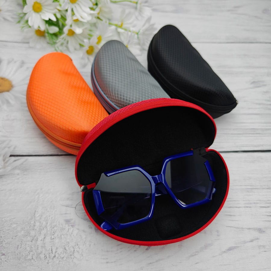 Zipper glasses case