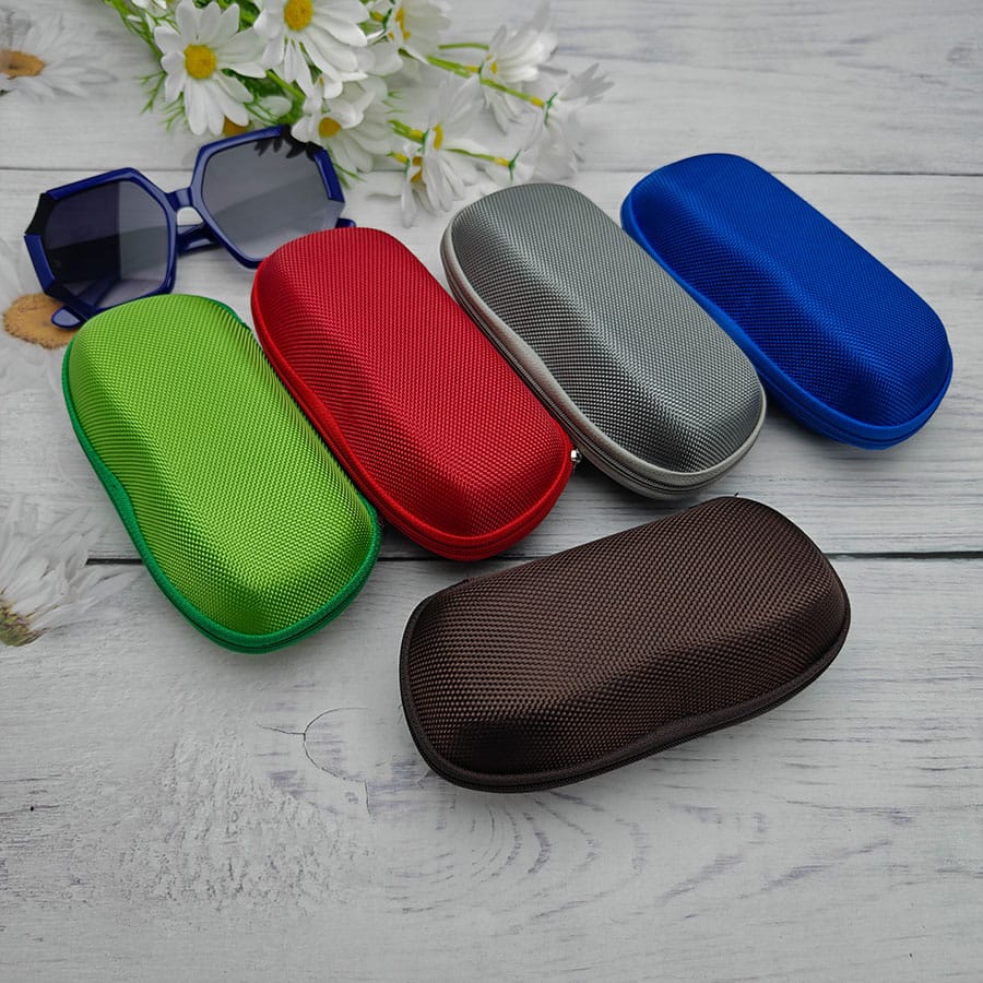 Zipper glasses case