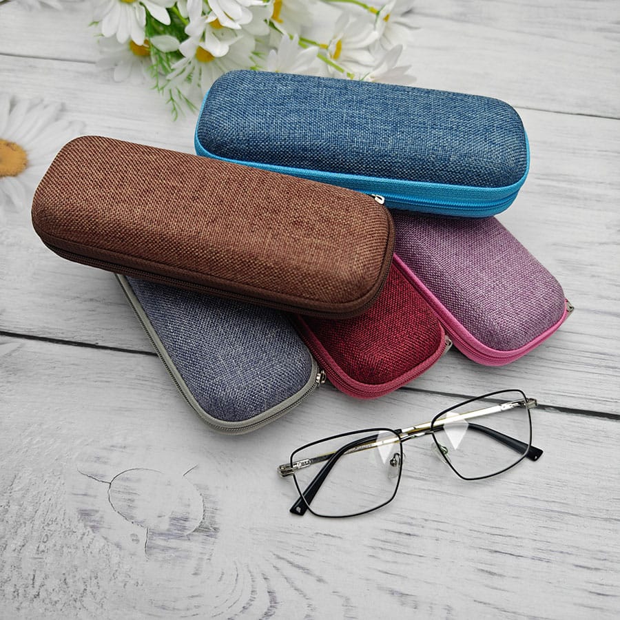 Zipper glasses case