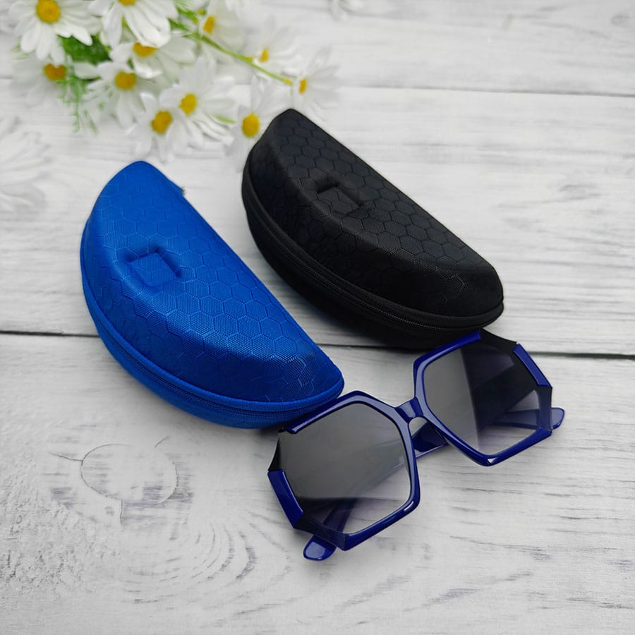 Zipper glasses case