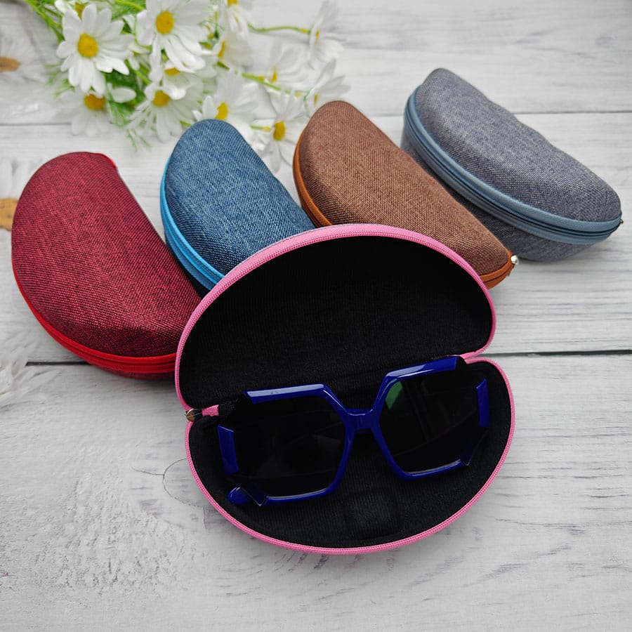 Zipper glasses case