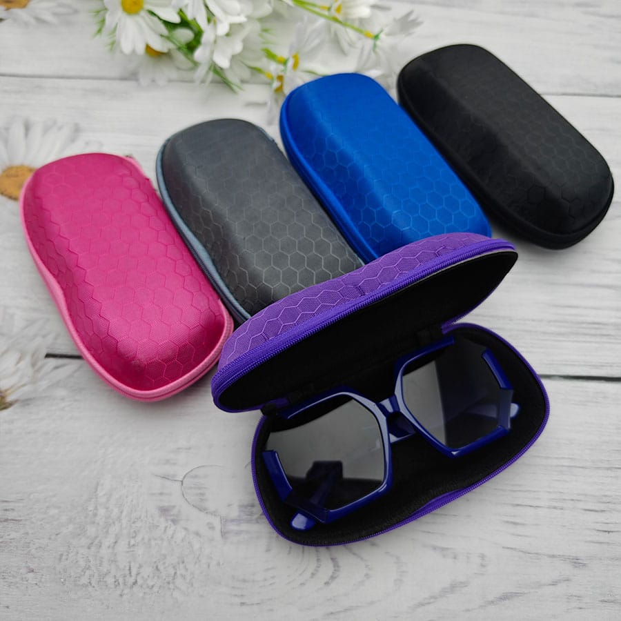 Zipper glasses case