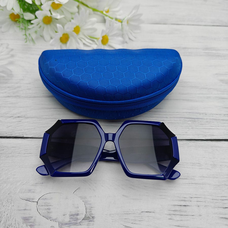 Zipper glasses case