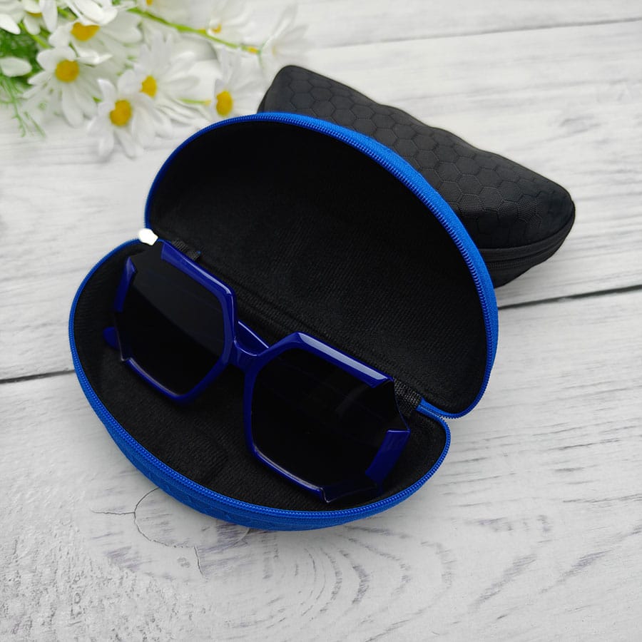 Zipper glasses case