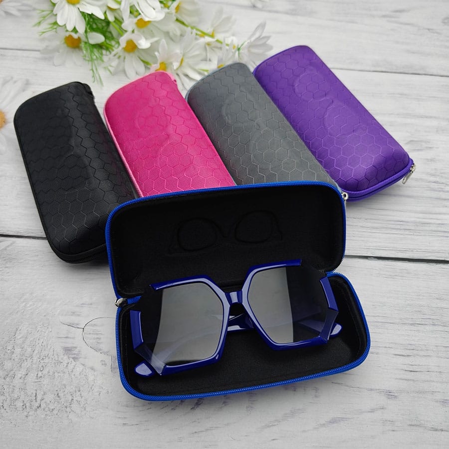 Zipper glasses case