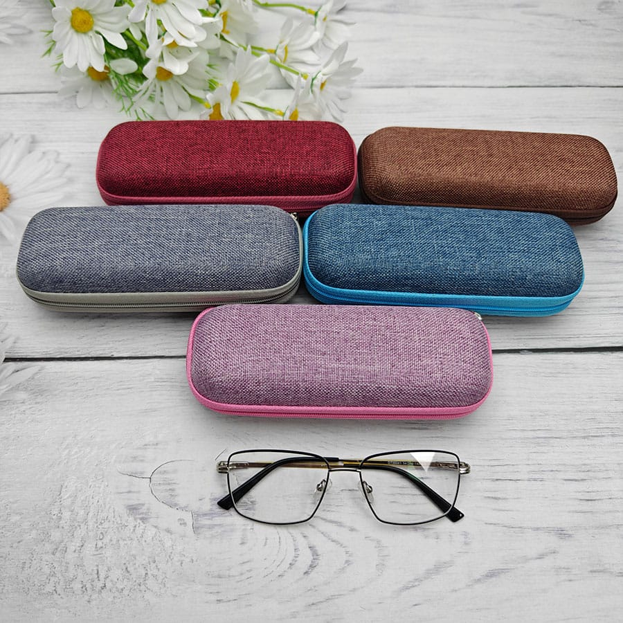 Zipper glasses case