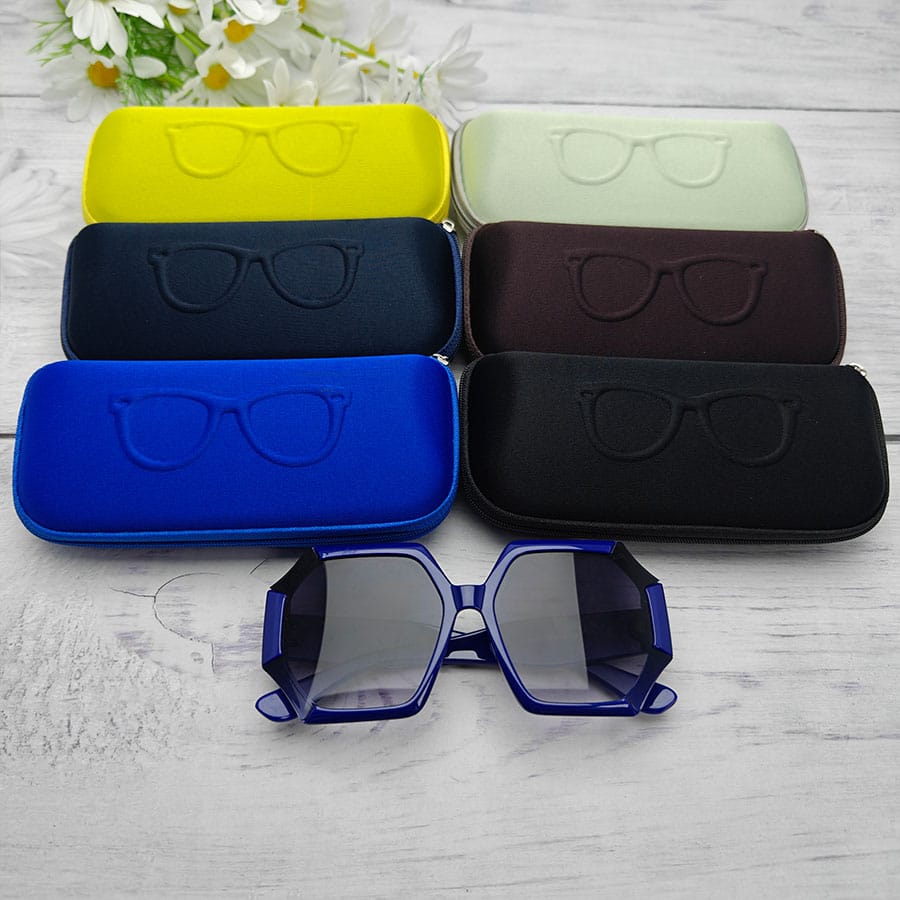 Zipper glasses case