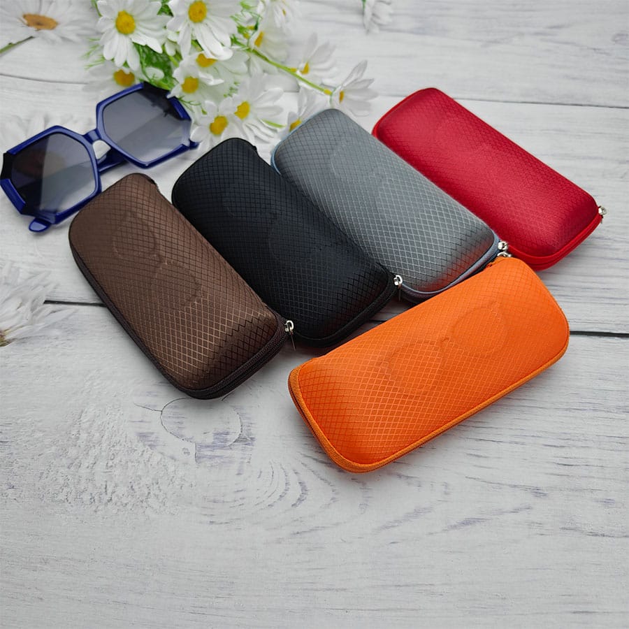 Zipper glasses case
