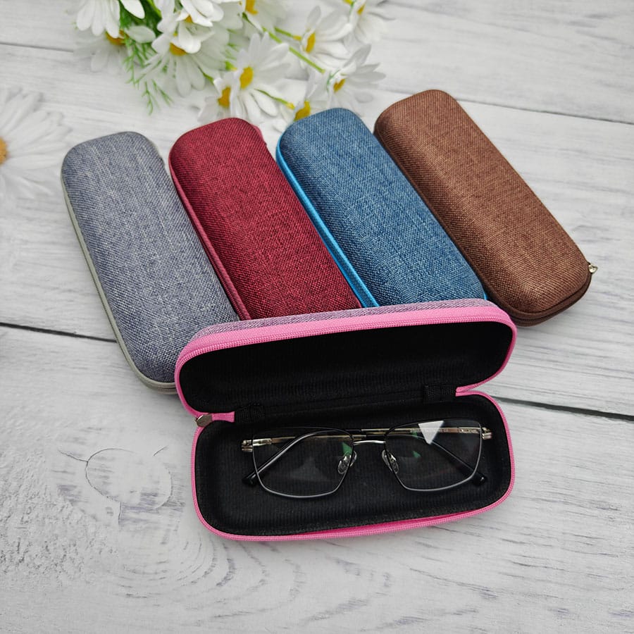 Zipper glasses case