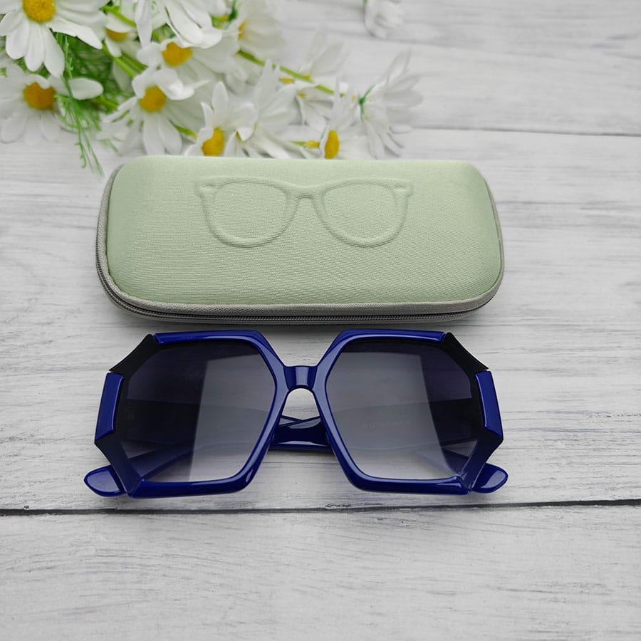 Zipper glasses case