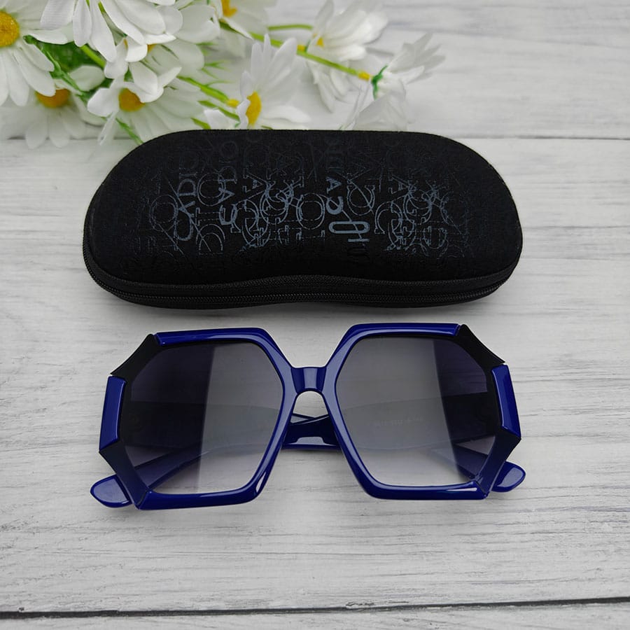 Zipper glasses case