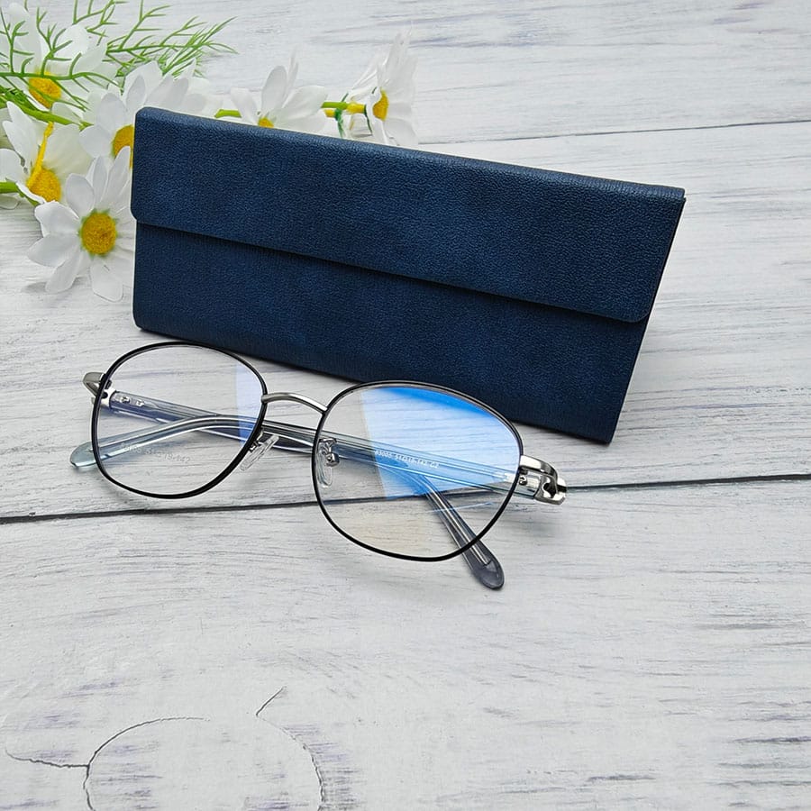 Folding case