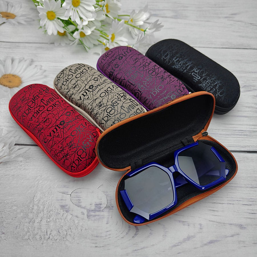 Zipper glasses case