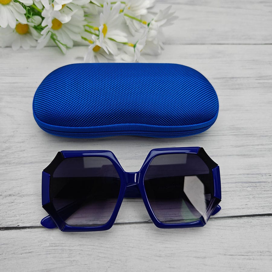 Zipper glasses case