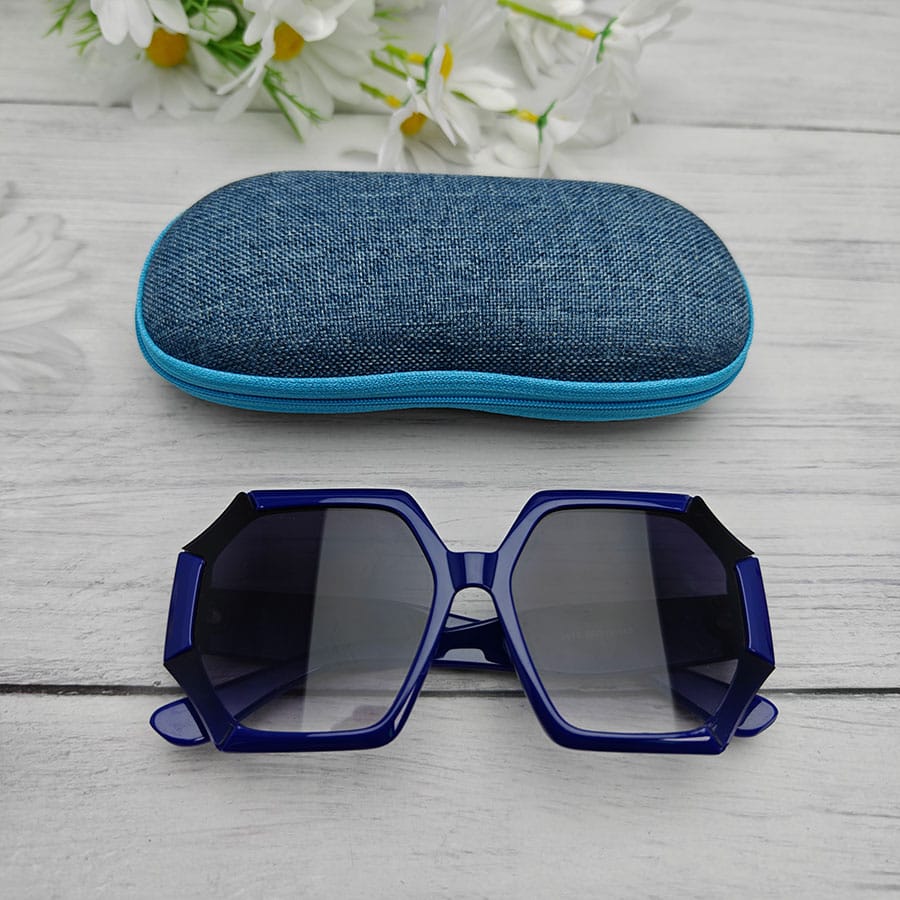 Zipper glasses case