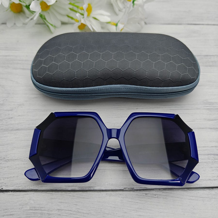 Zipper glasses case