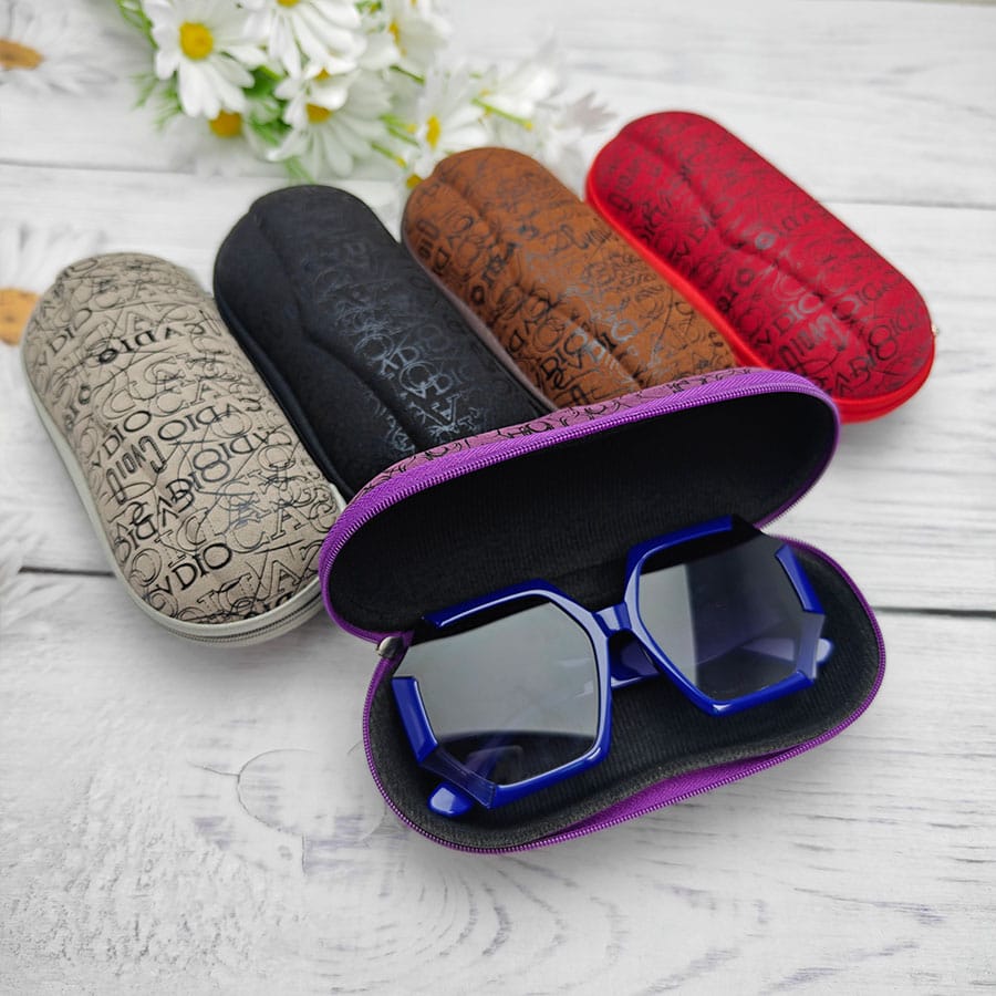 Zipper glasses case