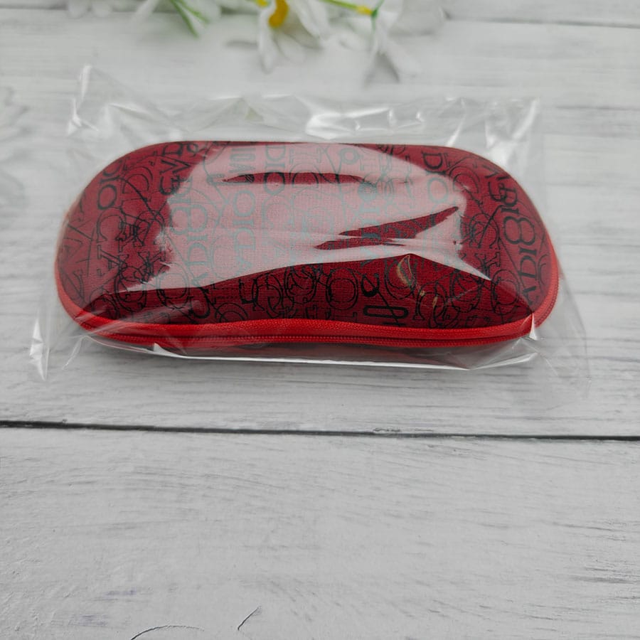 Zipper glasses case