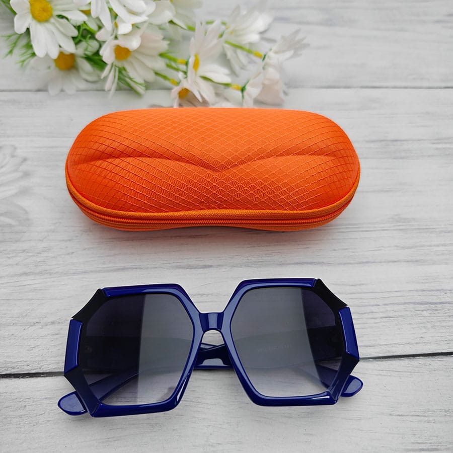 Zipper glasses case