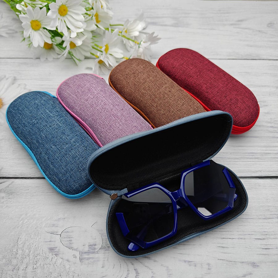 Zipper glasses case
