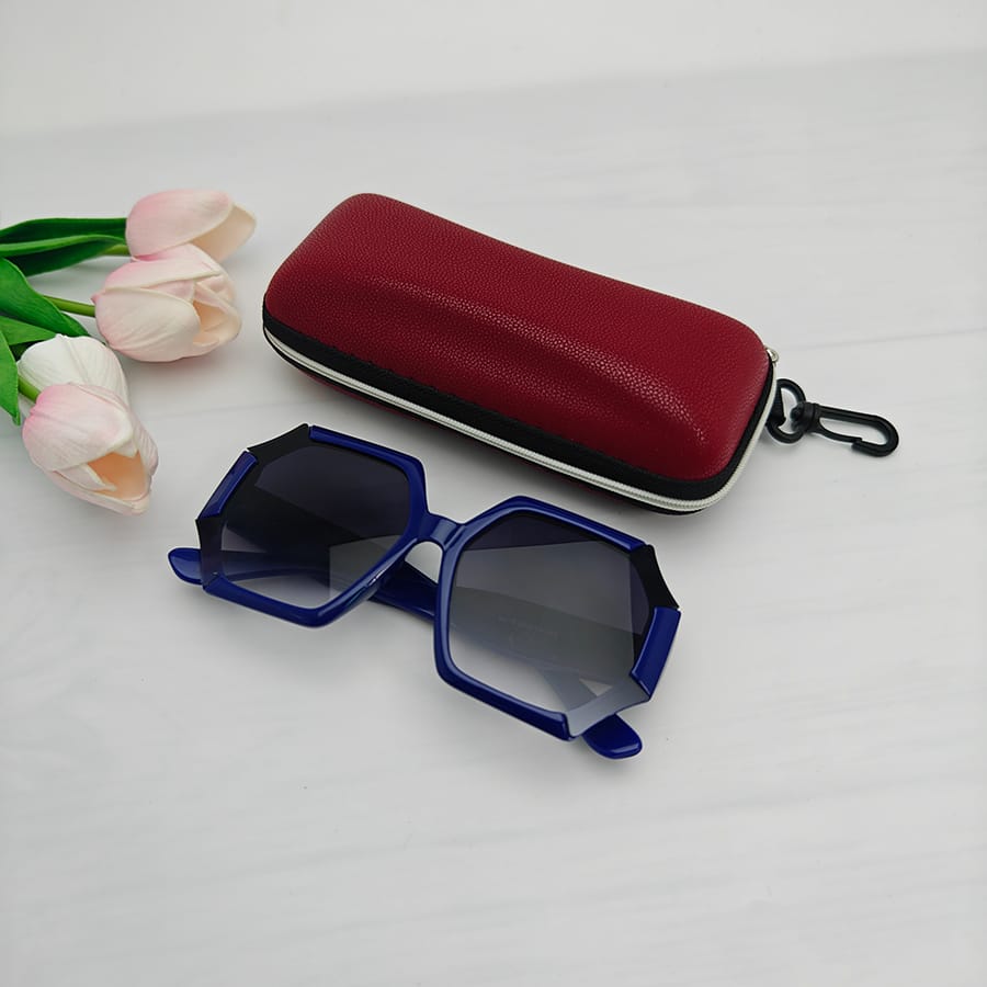 Zipper box