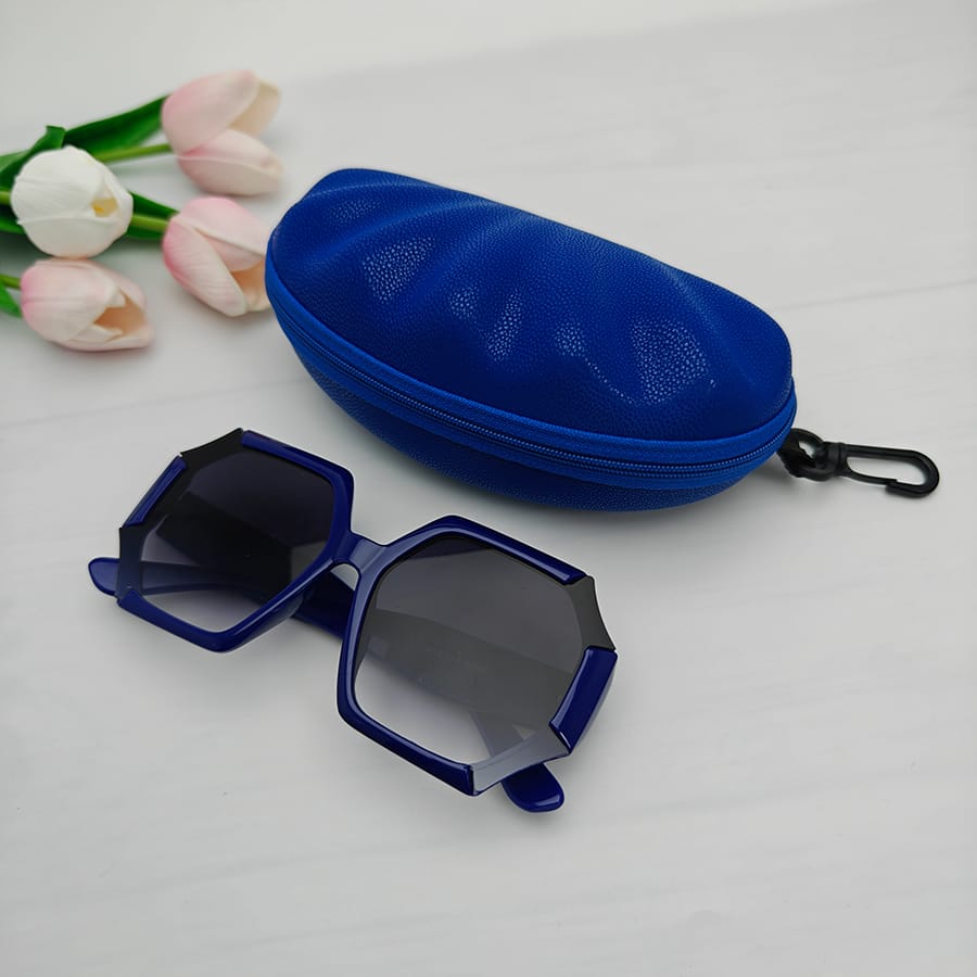 Zipper box