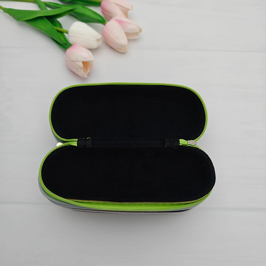 Zipper box
