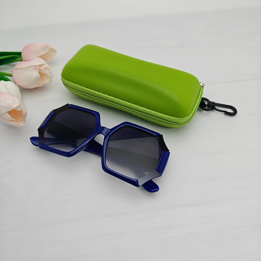 Zipper box