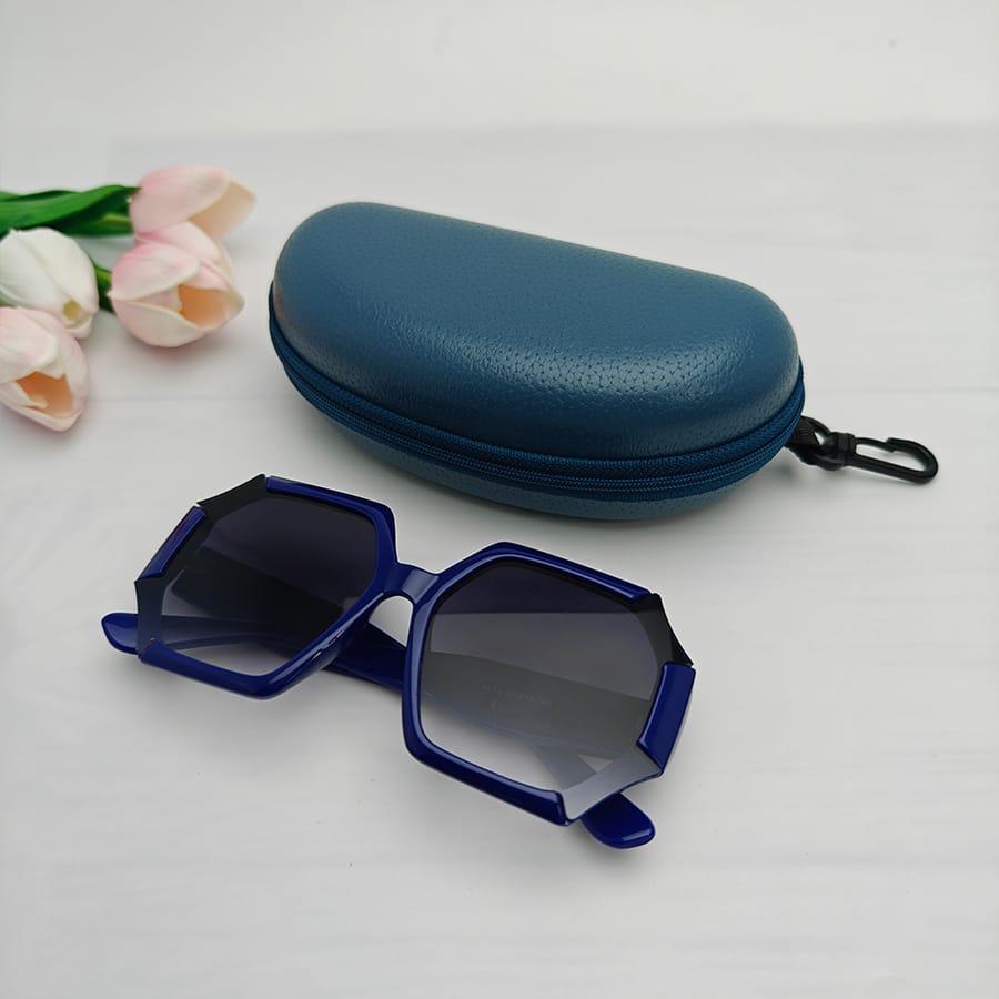 Zipper box