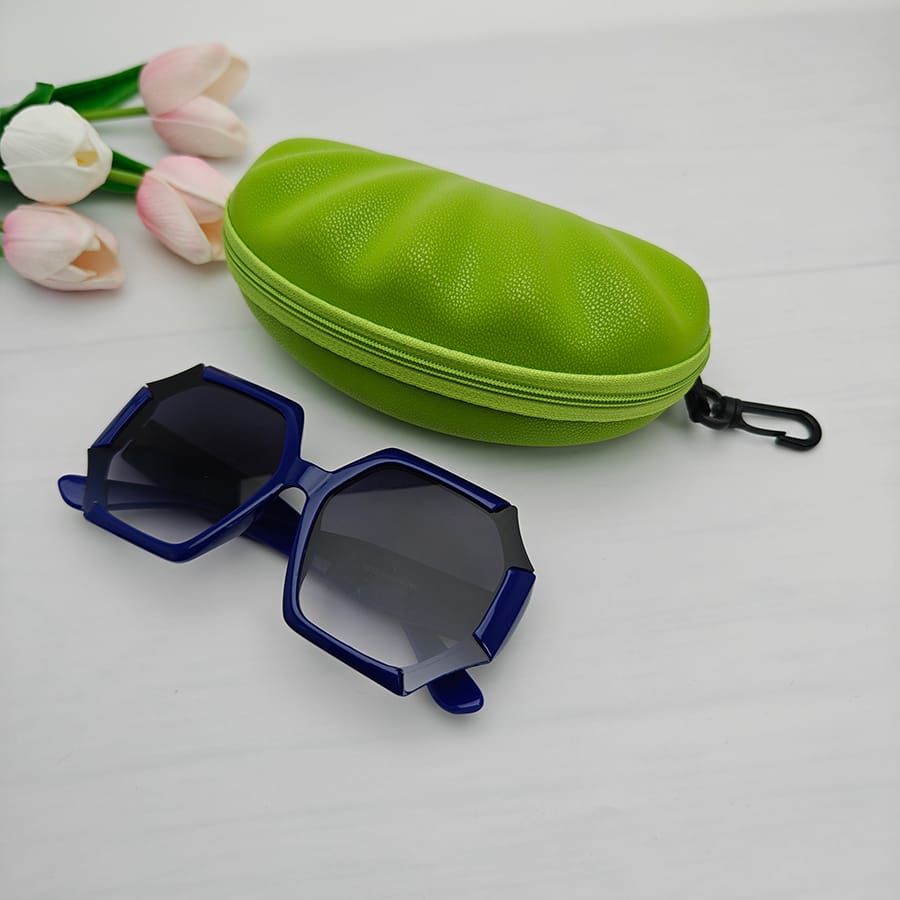 Zipper box