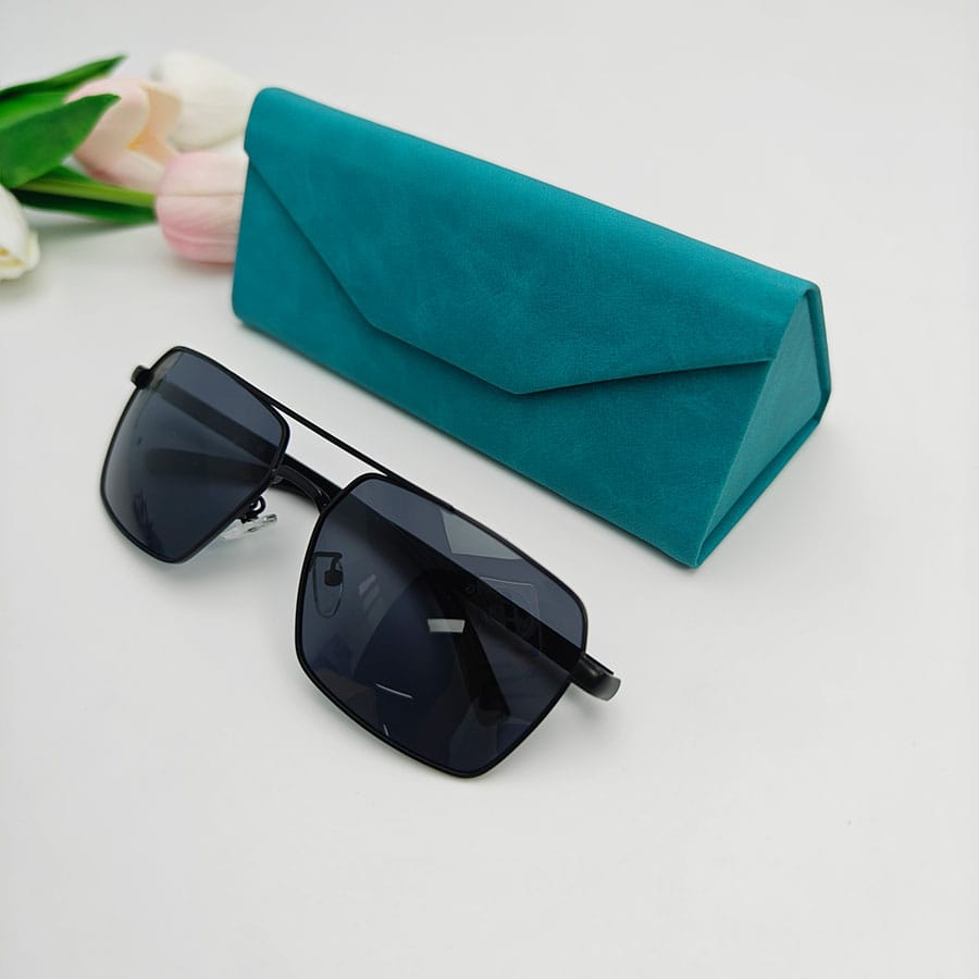 Folding box
