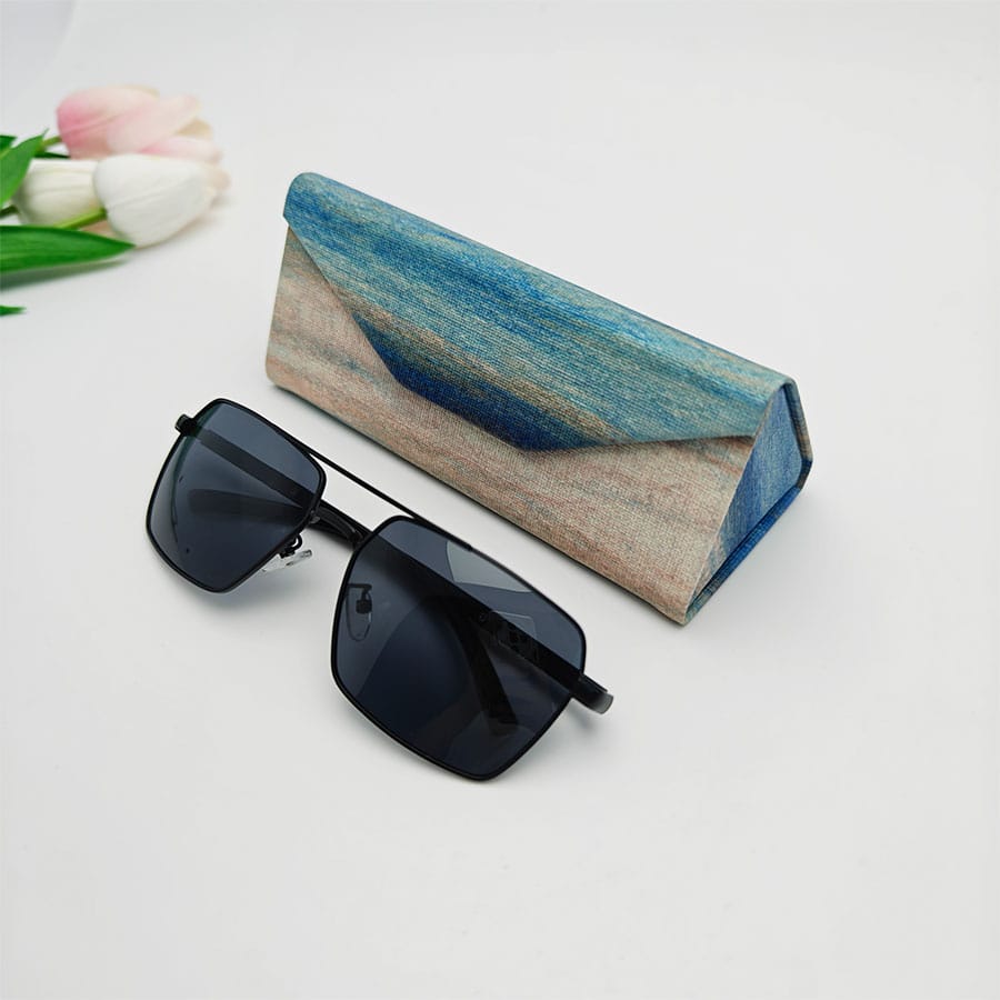 Folding case