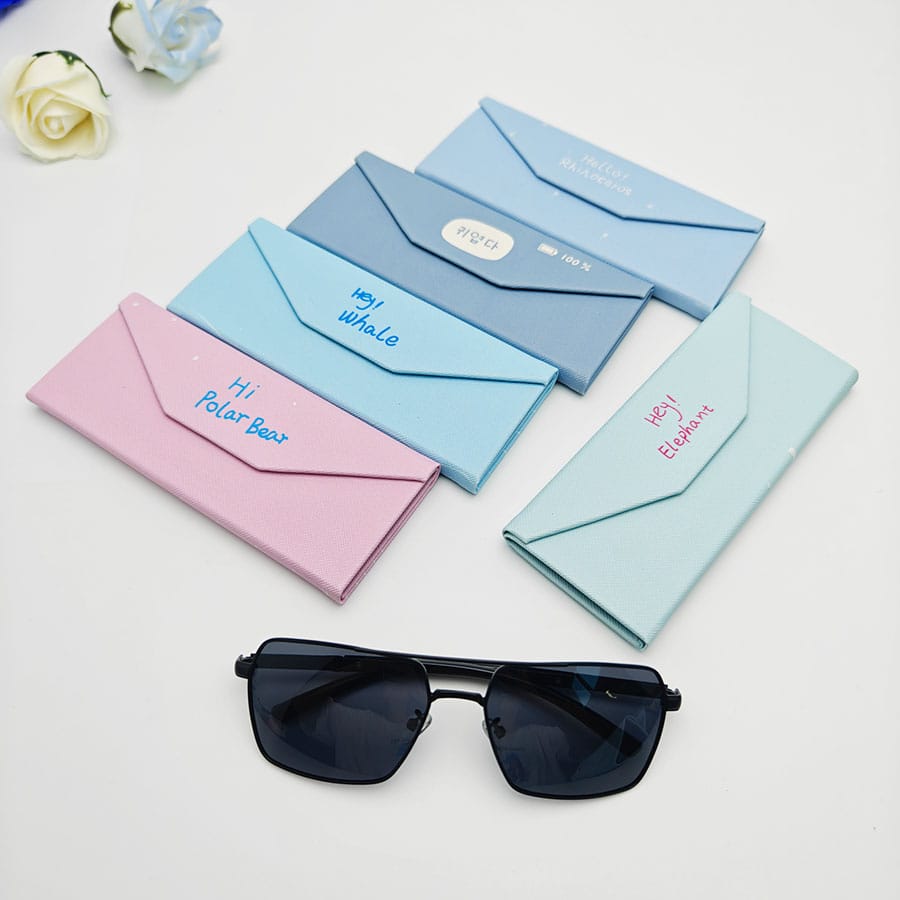 Folding case