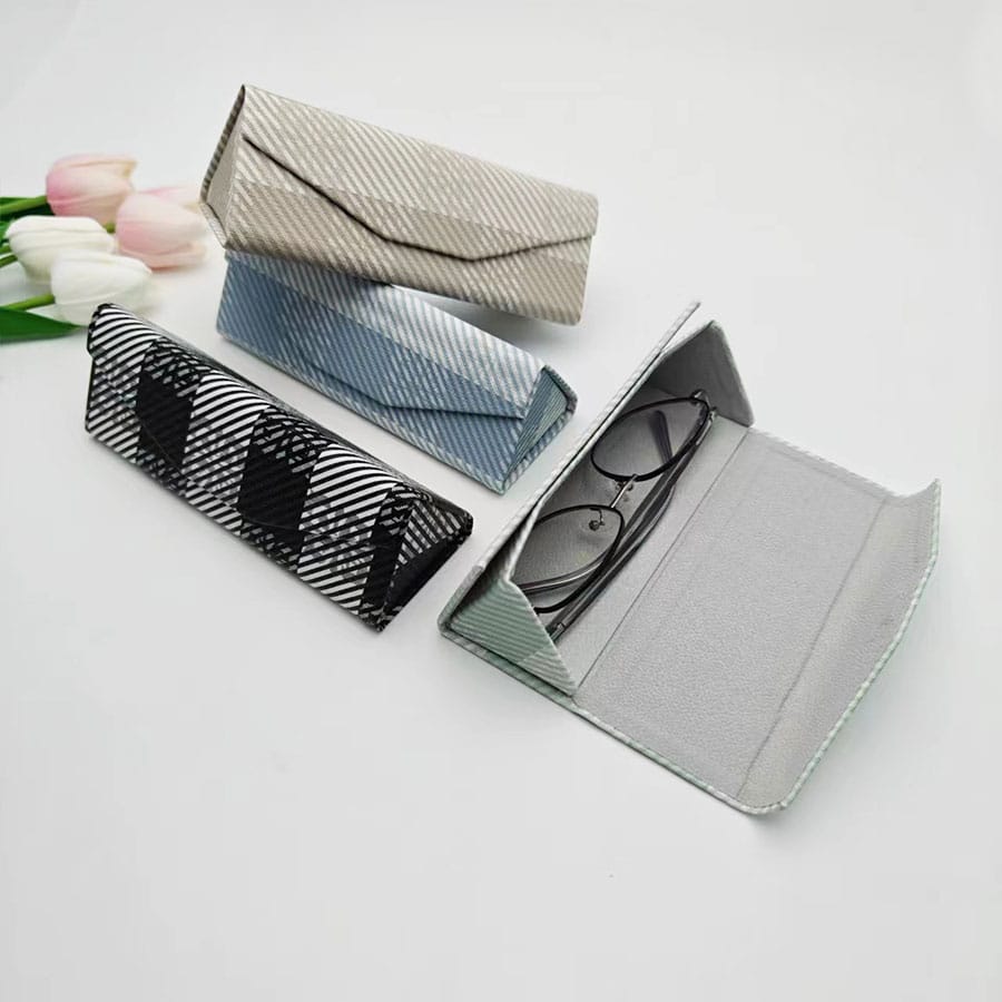 Folding case