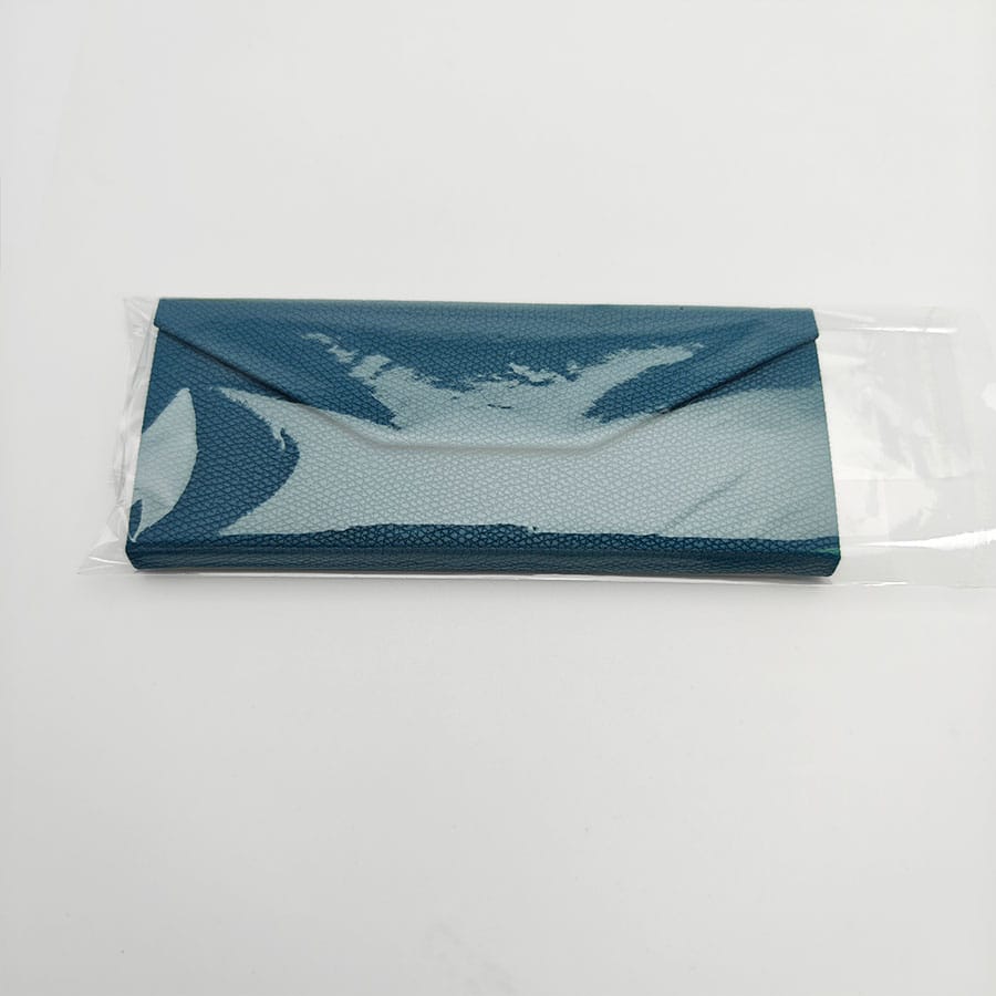 Folding case
