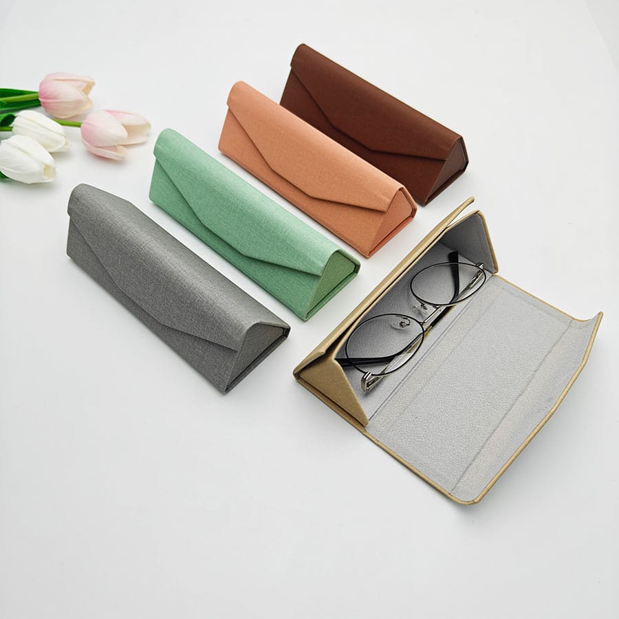 Folding case 